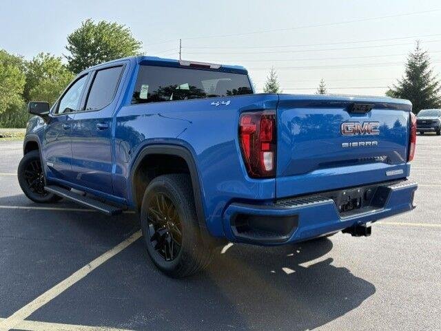 Used 2024 Dynamic Blue Metallic GMC Elevation image 10