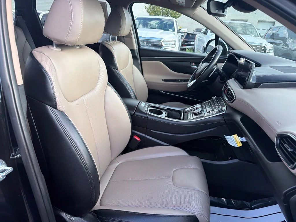 Used 2023 Black Hyundai SEL image 19