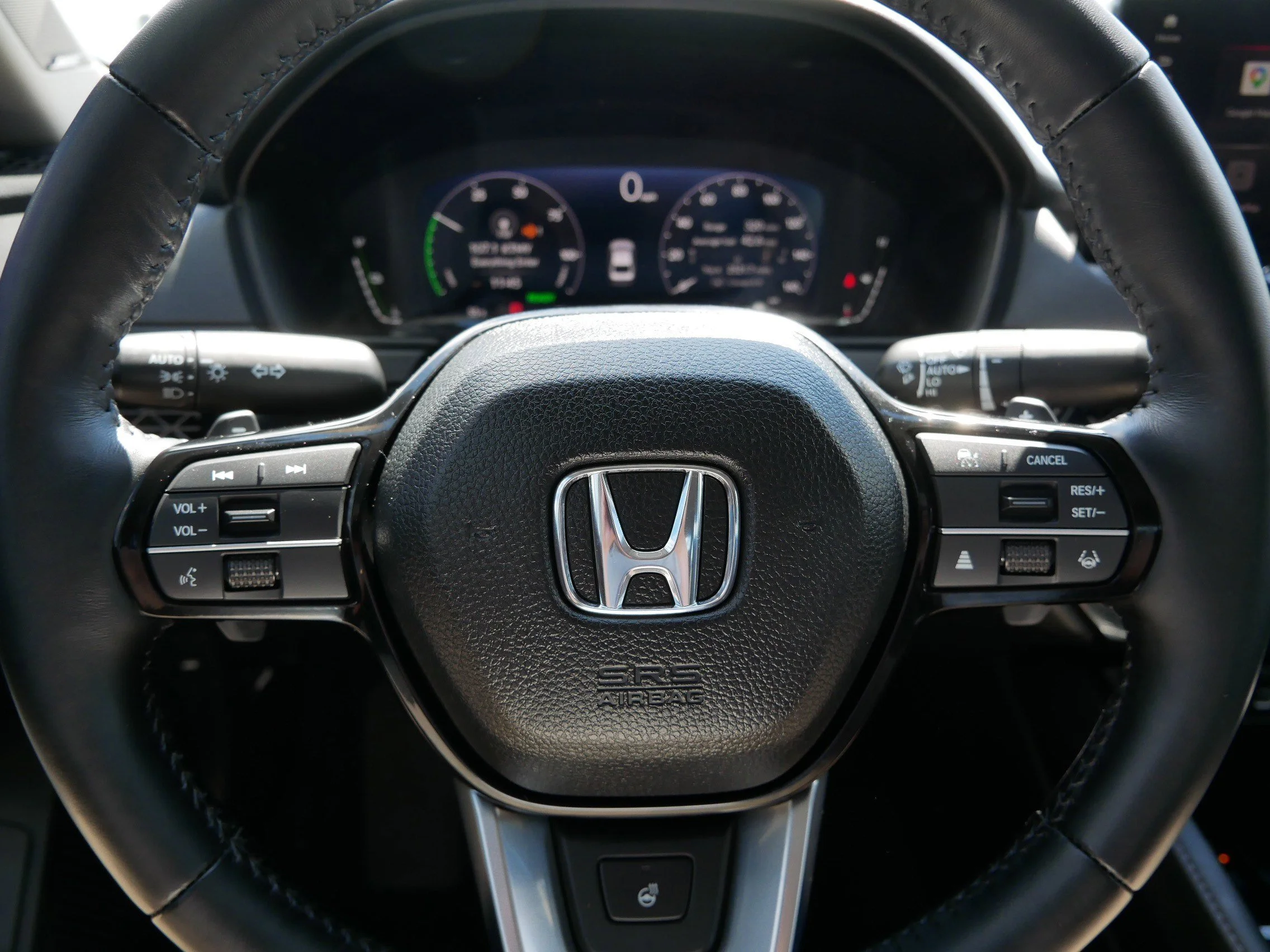 Used 2025 Platinum White Pearl Honda Touring image 25