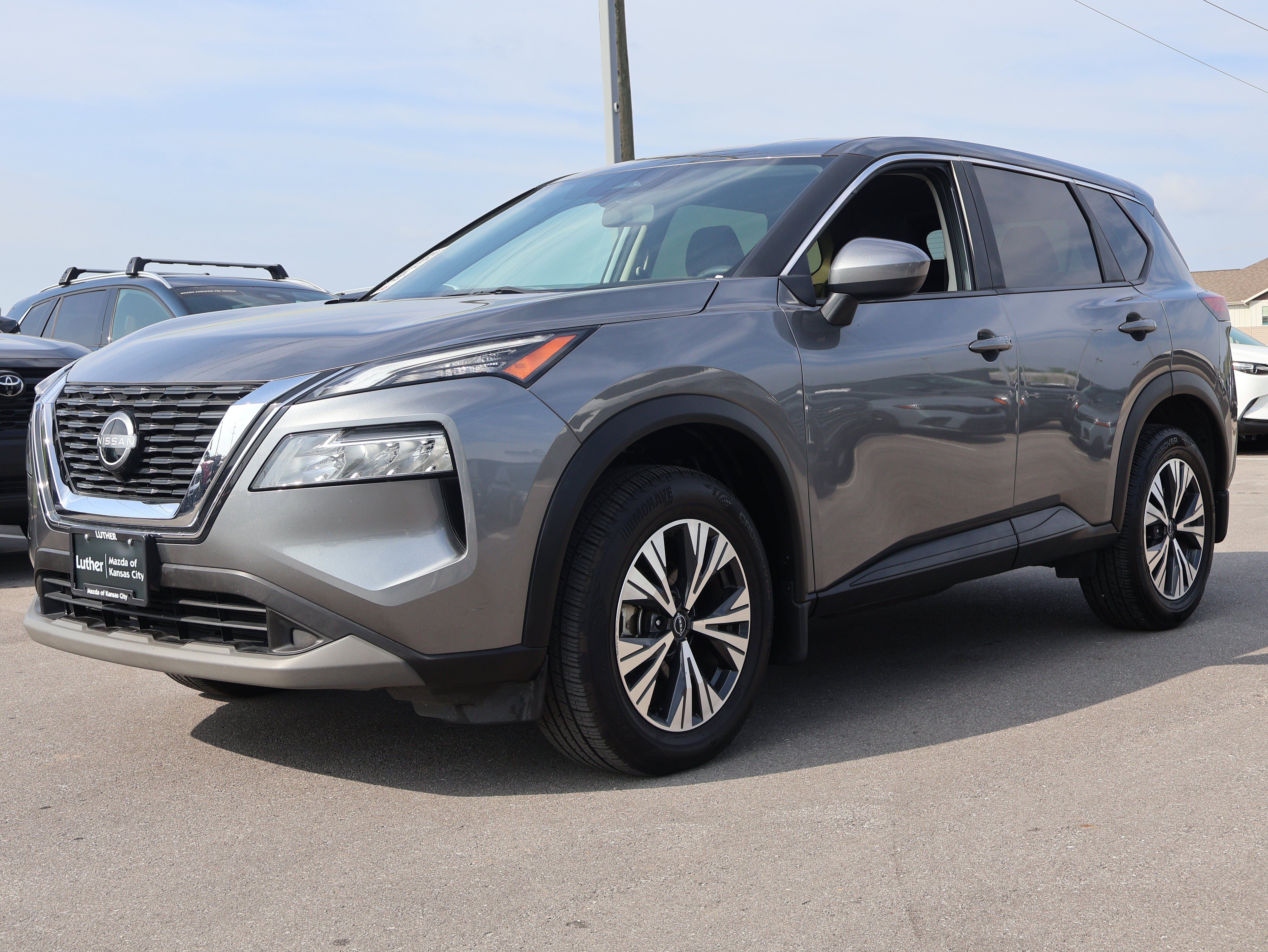 Used 2023 Nissan Rogue SV with VIN JN8BT3BB1PW470291 for sale in Kansas City