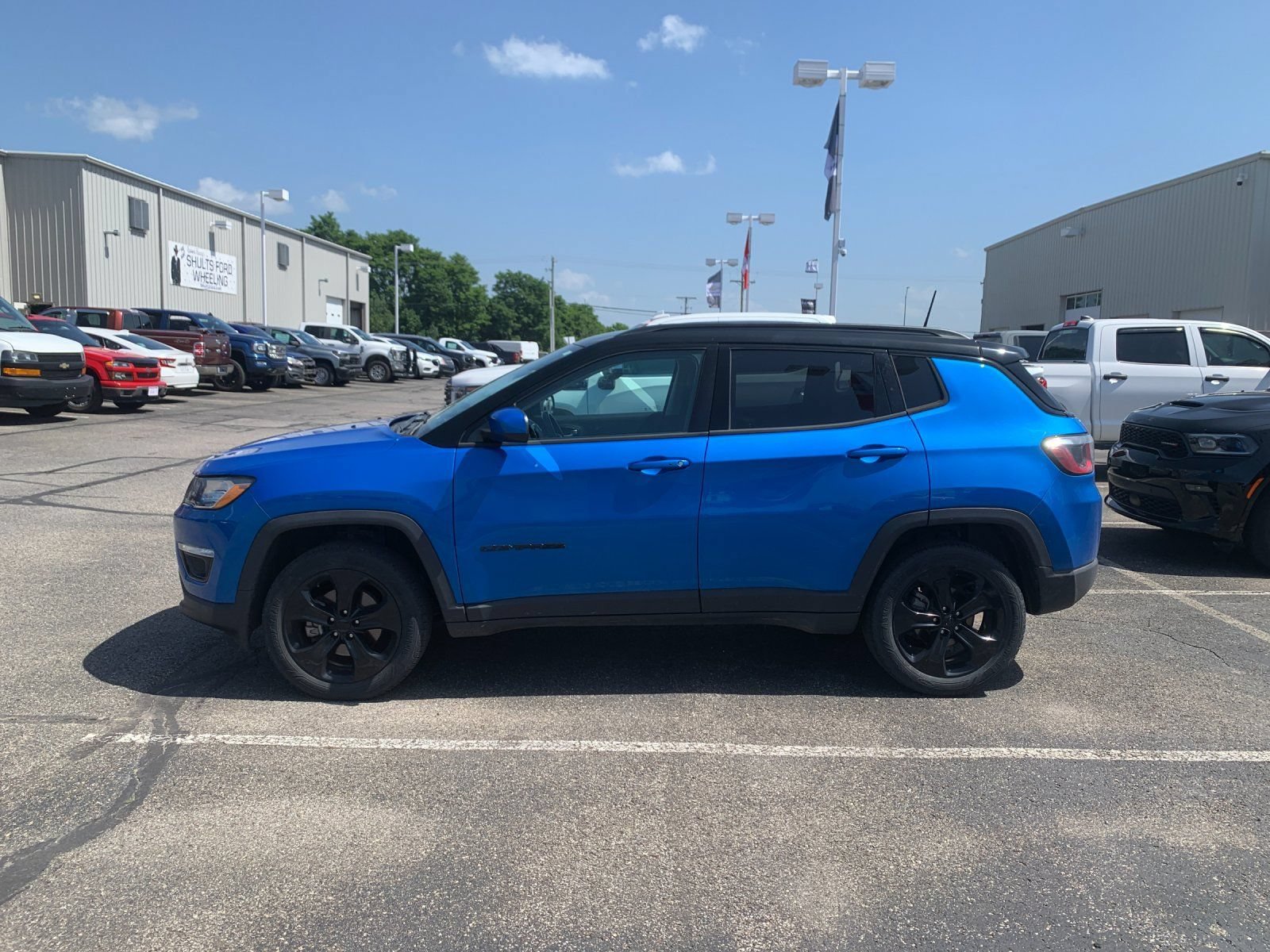 Used 2020 Blue Jeep Altitude 4x4 image 5