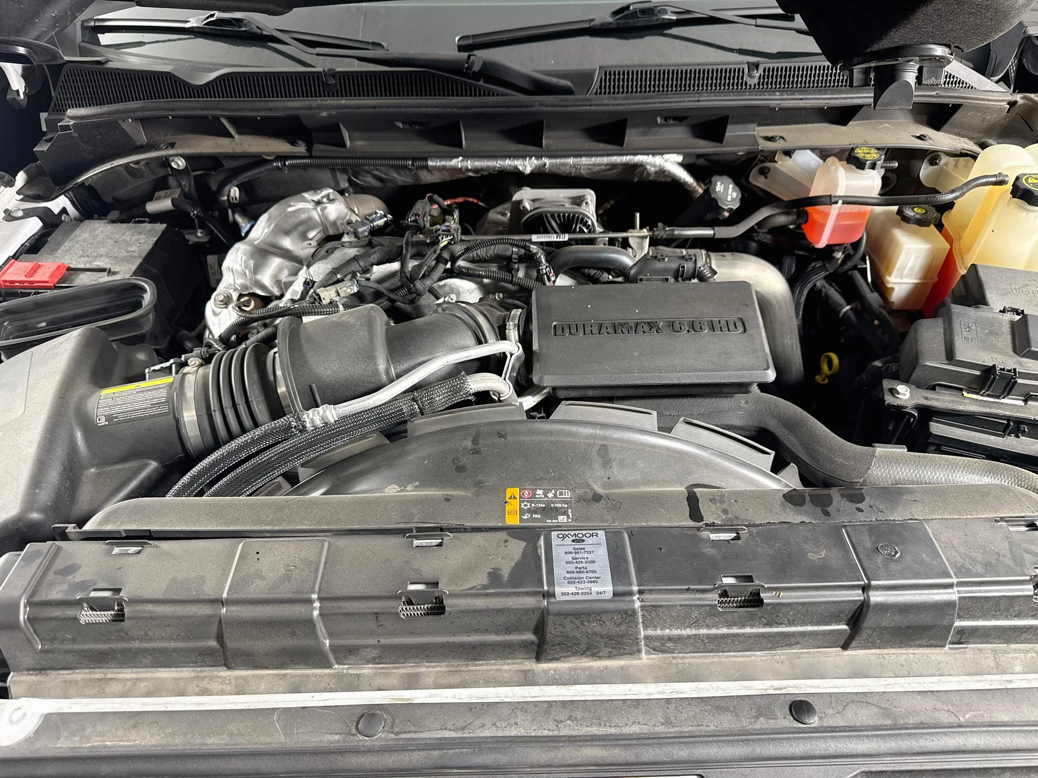 Used 2024 White GMC Denali Ultimate image 32