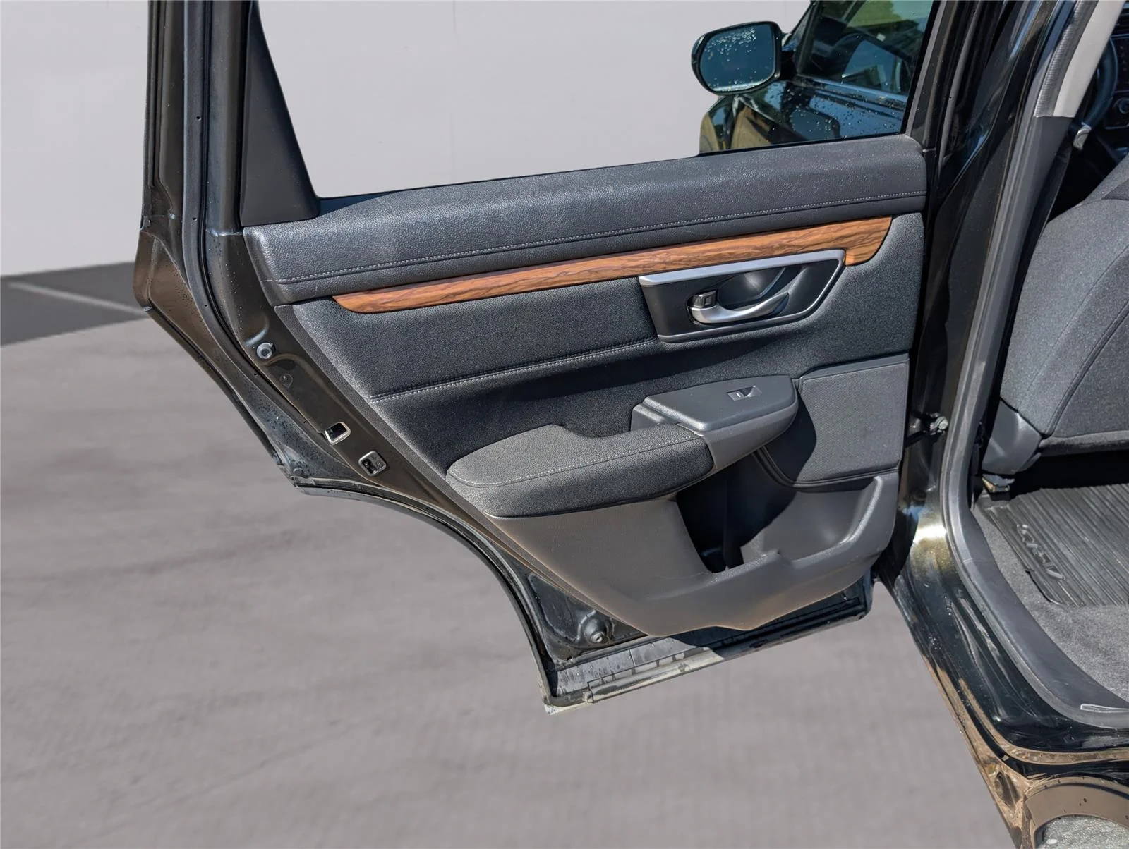 Used 2018 Dark Olive Metallic Honda EX image 19