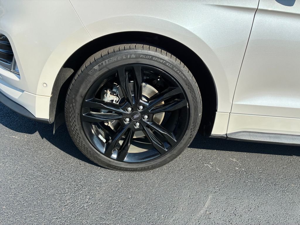 Used 2019 White Ford ST image 7