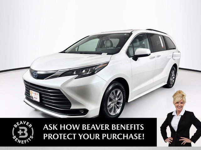 2025 Toyota Sienna XLE 8-Passenger