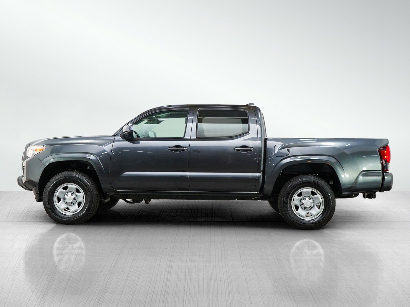 Used 2022 Toyota Tacoma SR with VIN 3TMCZ5AN4NM492157 for sale in Burnsville, Minnesota