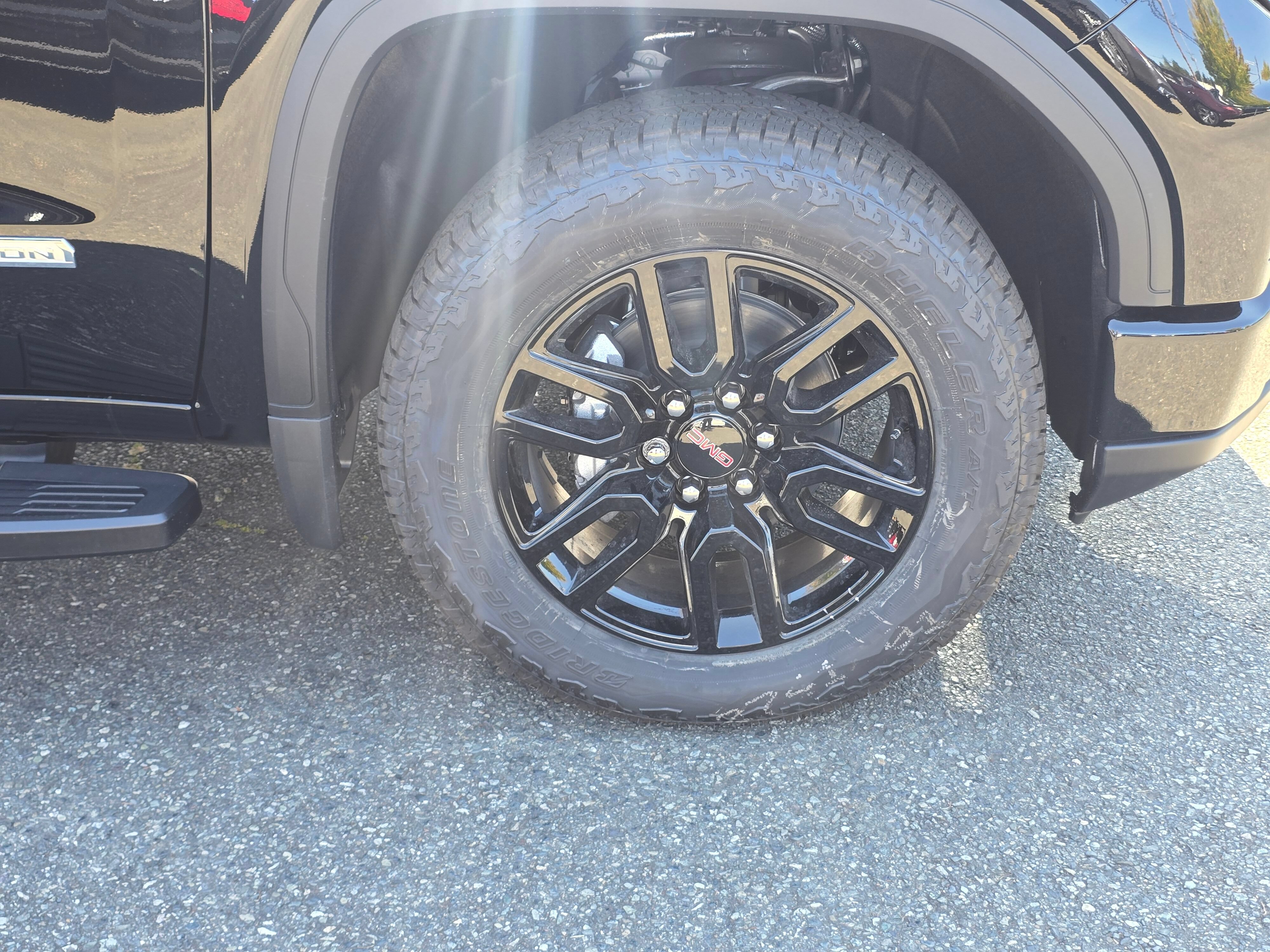 New 2026 Onyx Black GMC Elevation image 9
