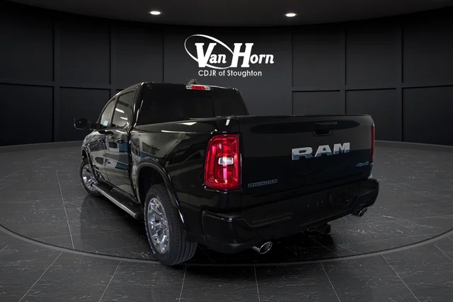 New 2026 Diamond Black Crystal Pearl-Coat Exterior Paint RAM Big Horn/Lone Star image 5