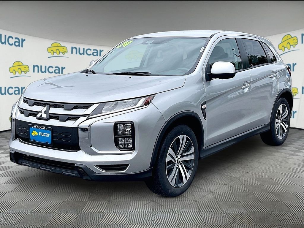 Used 2024 Alloy Silver Metallic Mitsubishi  image 3
