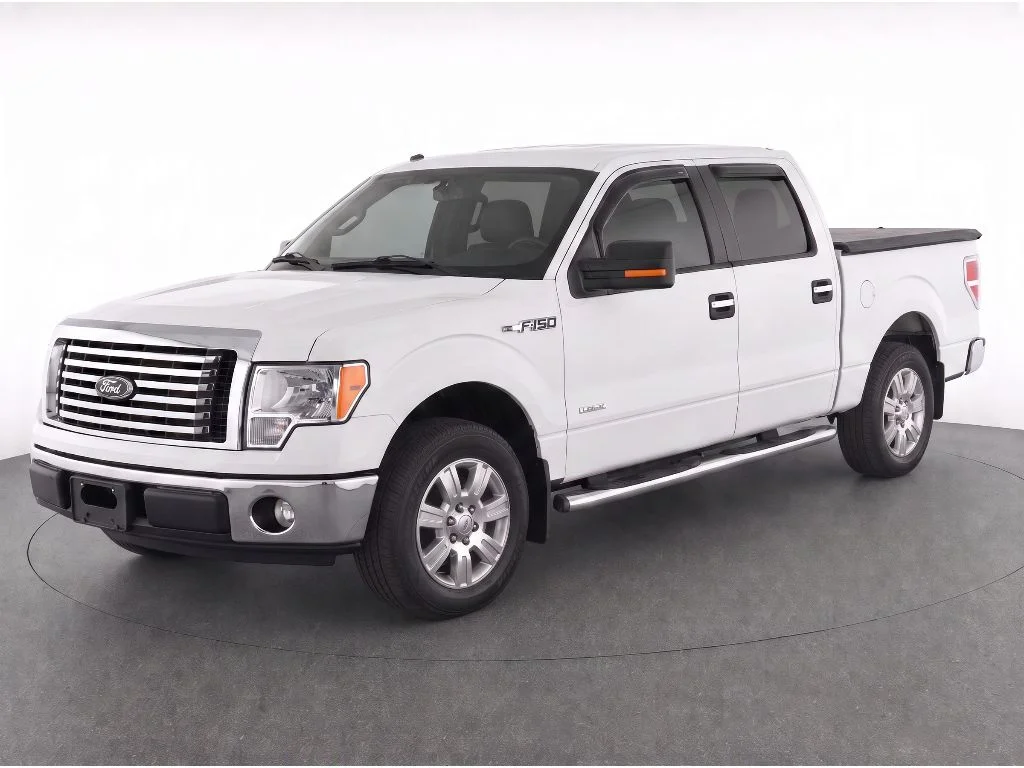 Used 2011 Oxford White Ford XLT image 1