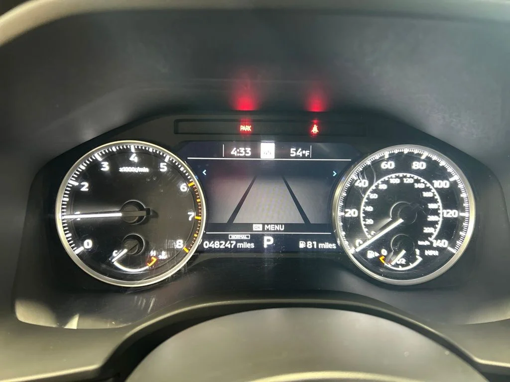 Used 2023  Mitsubishi SE image 19