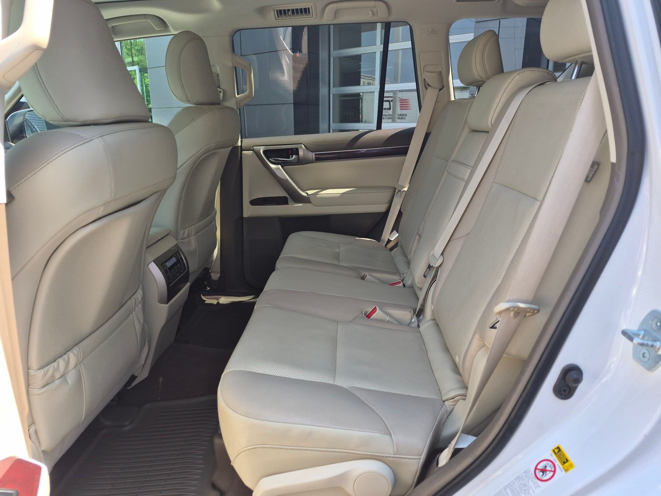 Used 2019 Starfire Pearl Lexus GX 460 image 28