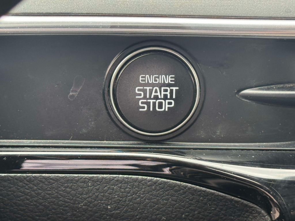 Used 2025 Red Kia GT-Line image 23