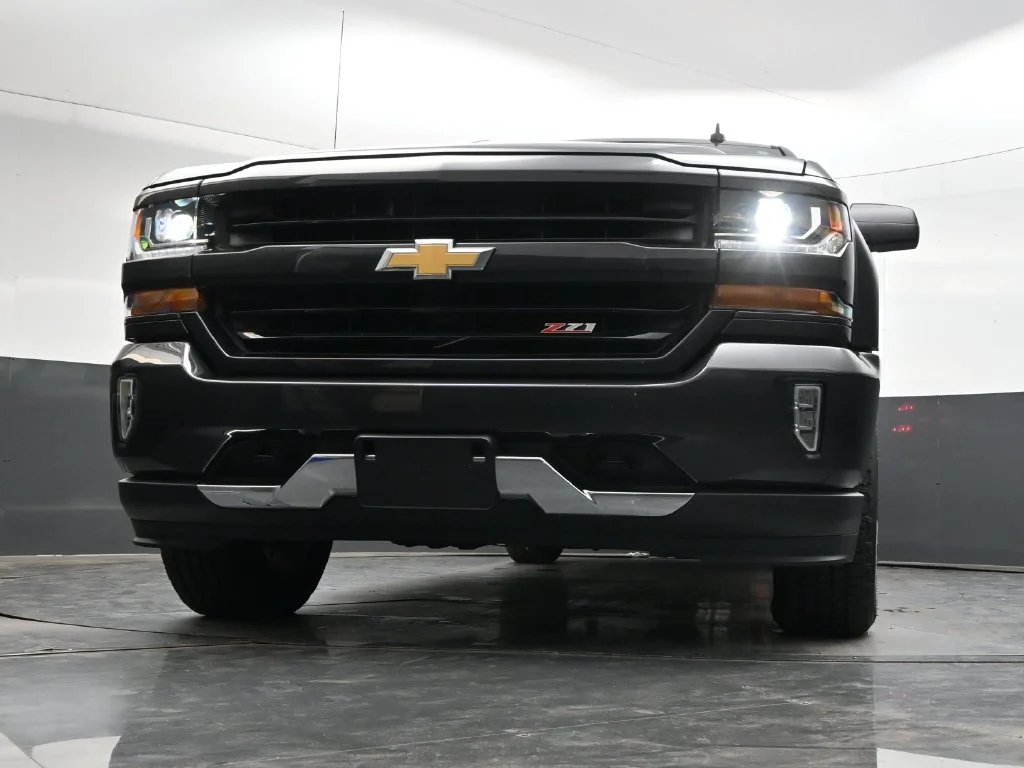 Used 2016 Tungsten Metallic Chevrolet LT image 28