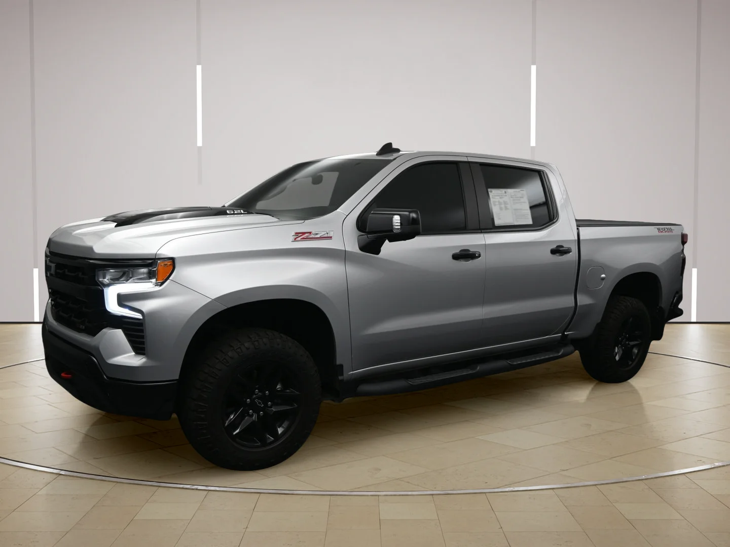 Used 2022 Silver Ice Metallic Chevrolet LT Trail Boss image 9