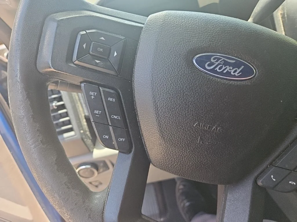 Used 2018 Blue Ford XL image 11