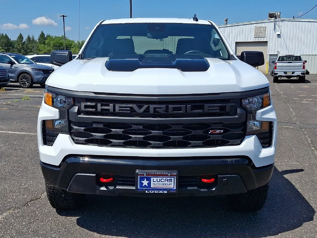 New 2026 Summit White Chevrolet Custom Trail Boss image 2