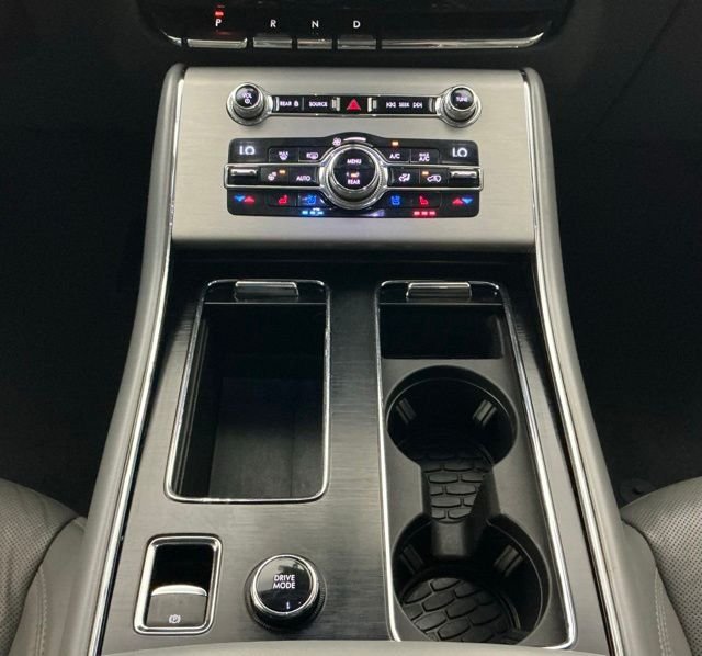 Used 2020 Gray Lincoln Reserve image 23
