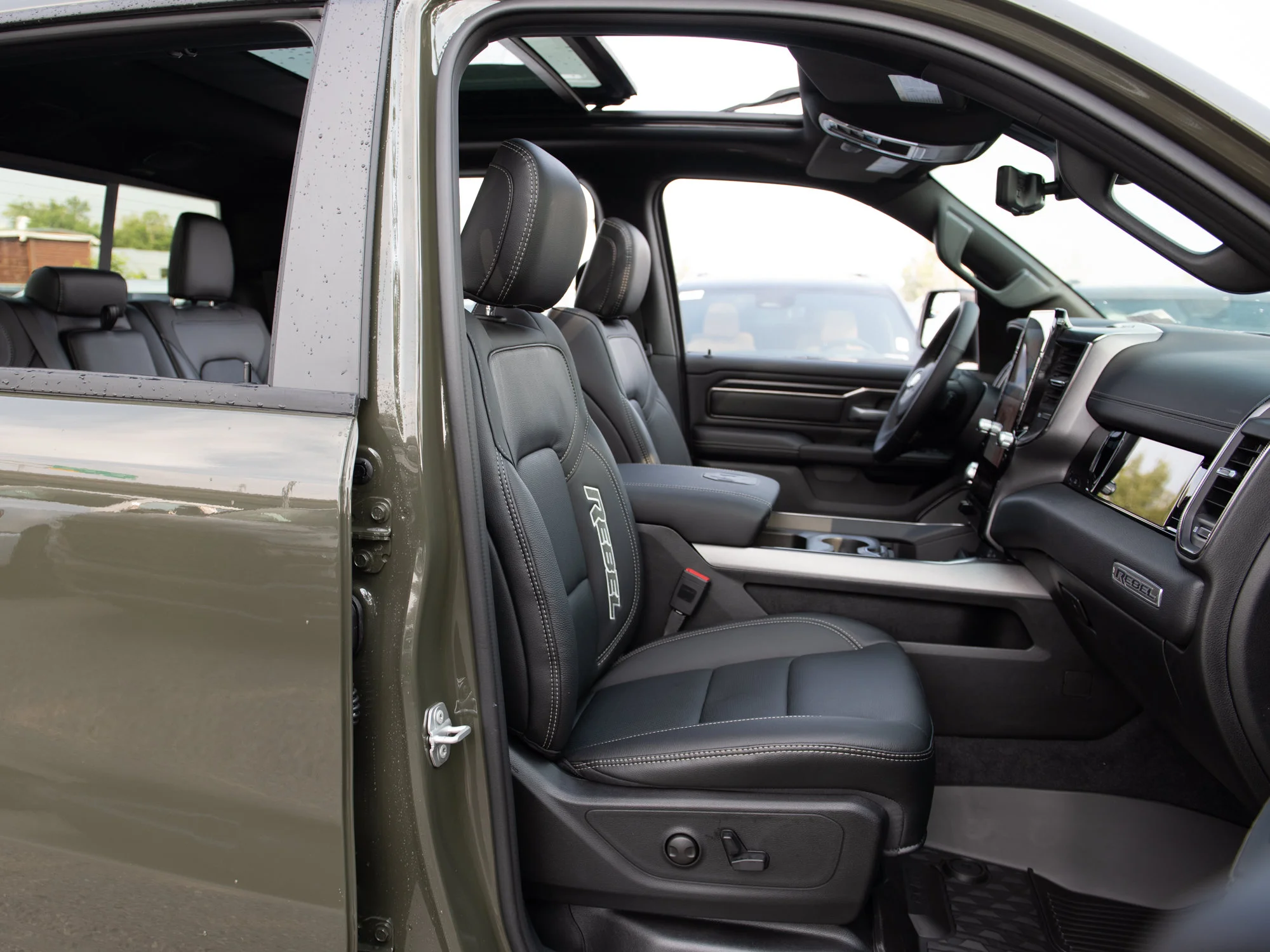 New 2026 Tan RAM Rebel* Crew Cab 4x4, HEMI V8 image 27