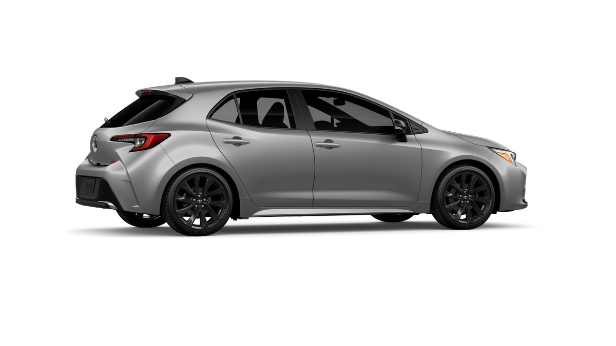 New 2027 Classic Silver Metallic Toyota XSE image 11