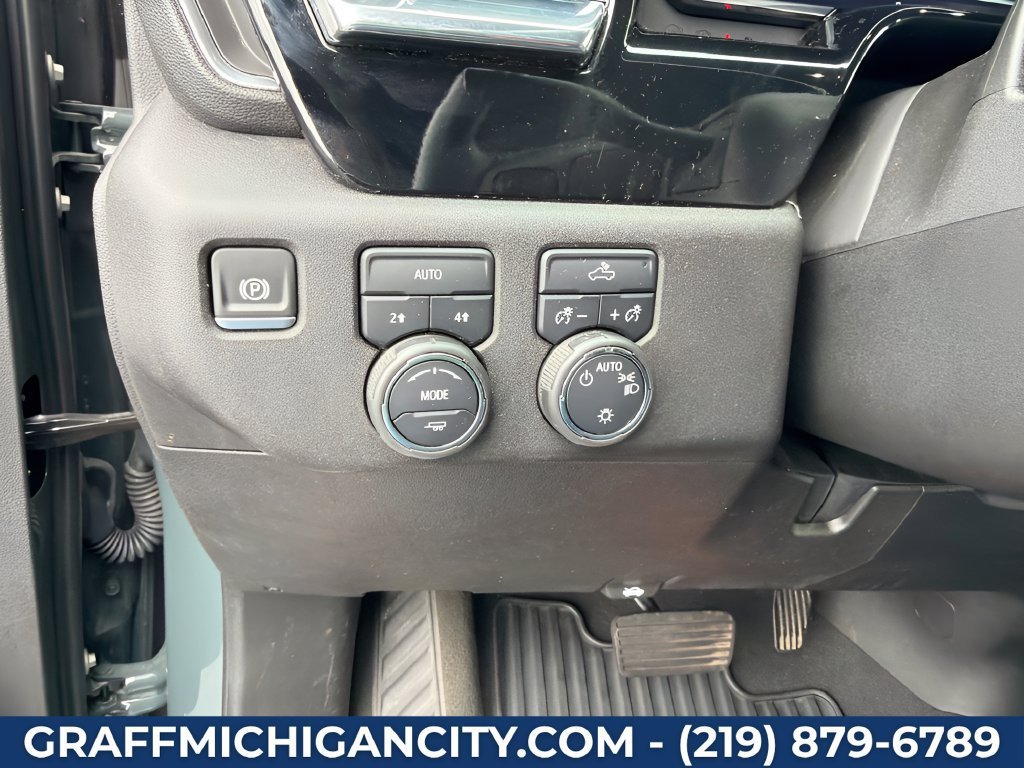Used 2025 Cypress Gray Chevrolet LT image 22