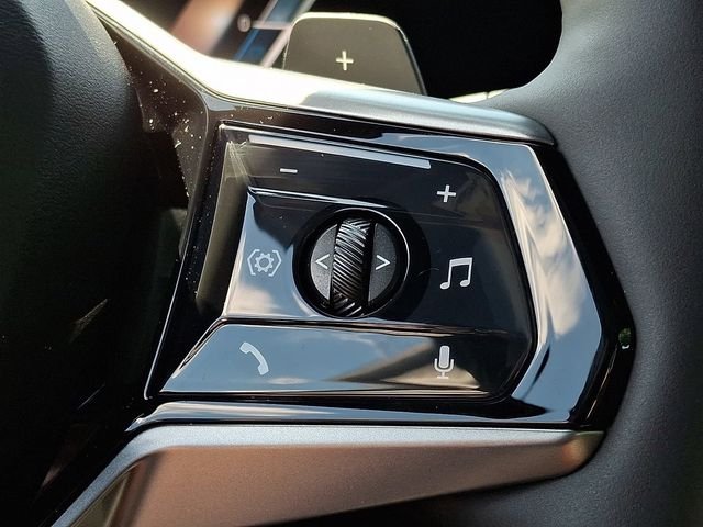 New 2026 Black Sapphire Metallic BMW 30 xDrive image 19
