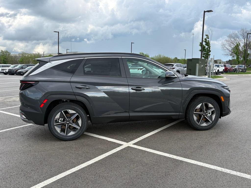 New 2026 Ecotronic Gray Hyundai SEL FWD image 6