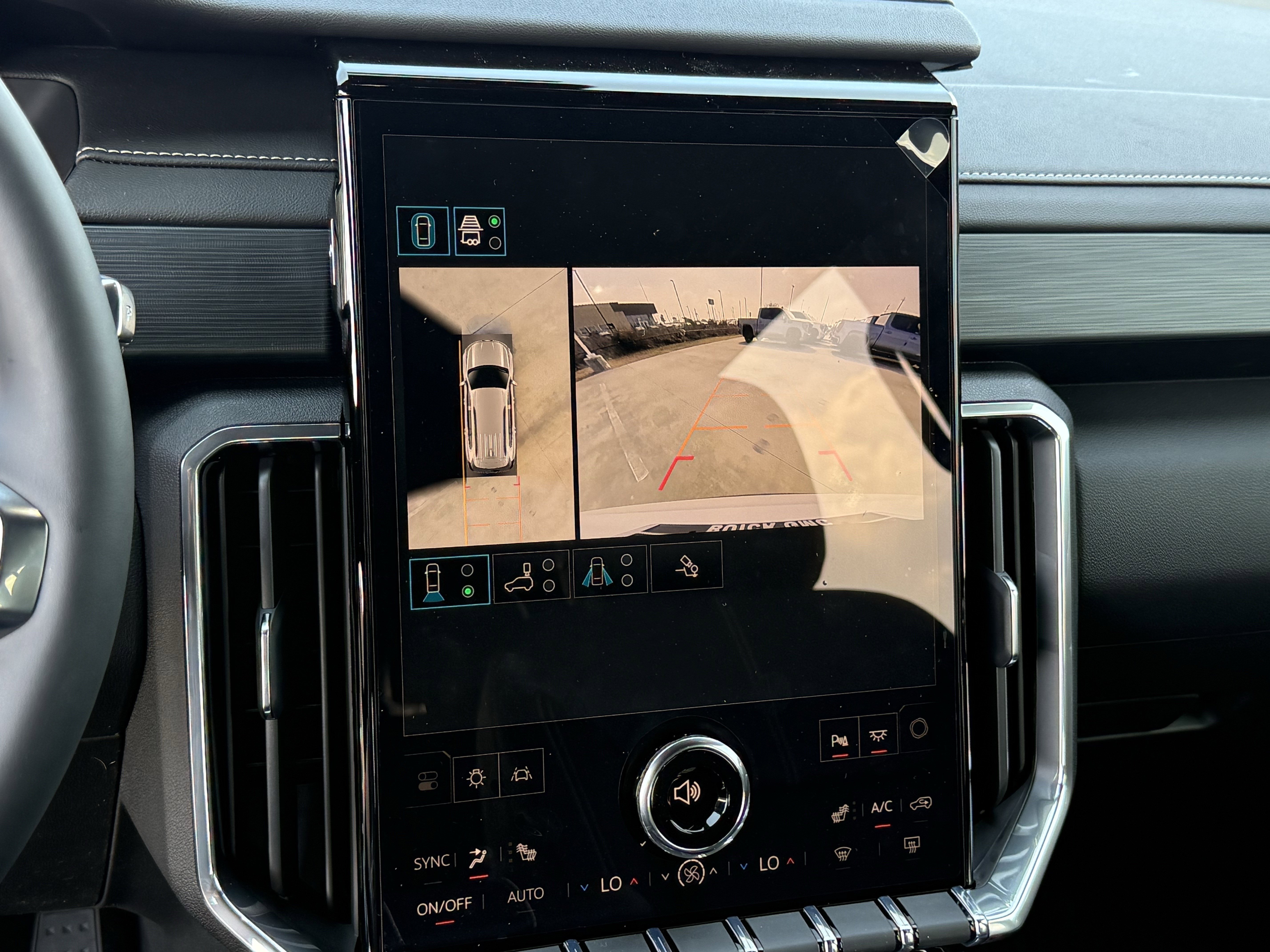 New 2026 Glacier White Tricoat GMC Elevation image 15