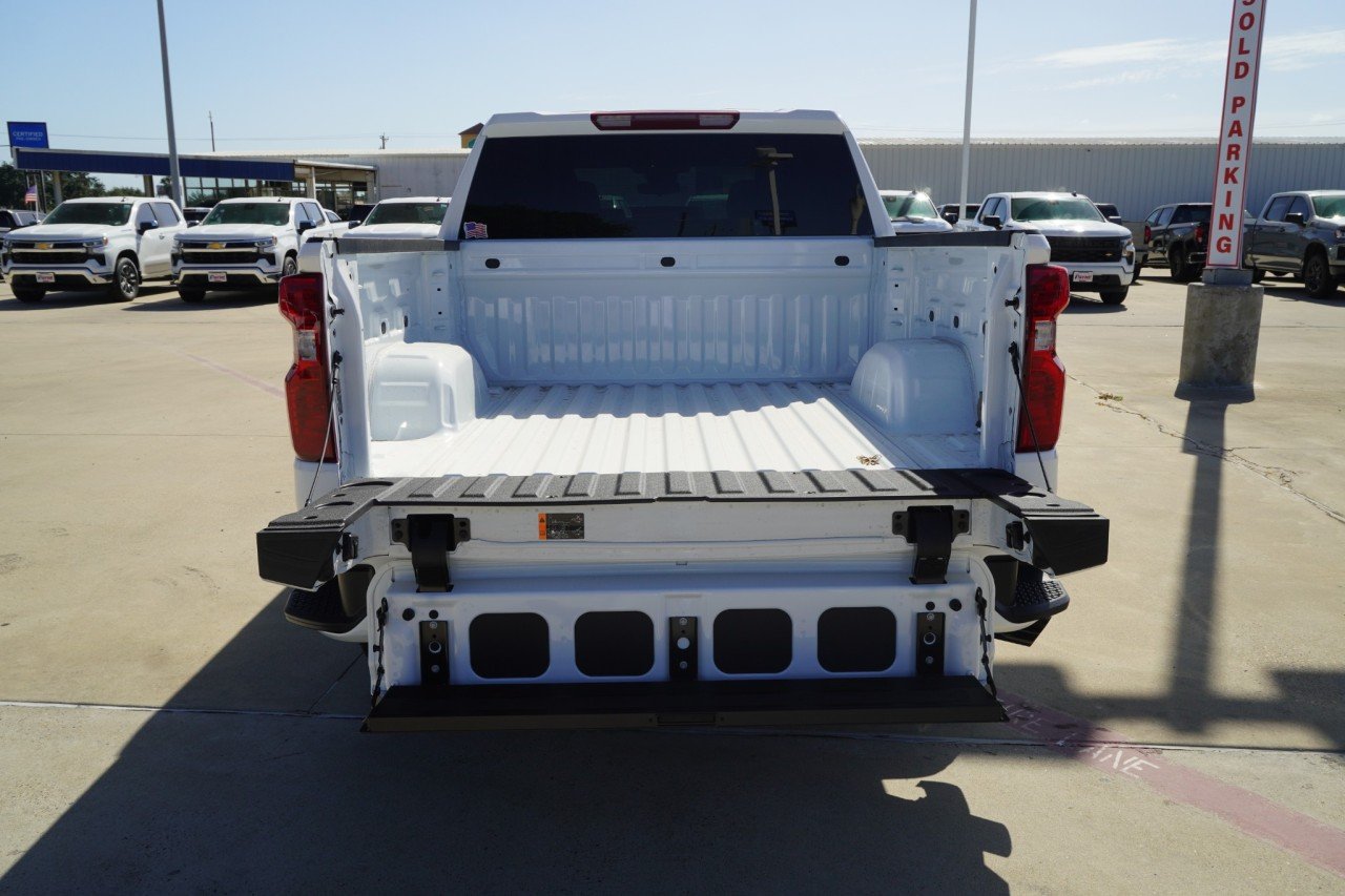 2026 Chevrolet Silverado 1500 Custom - Photo 9