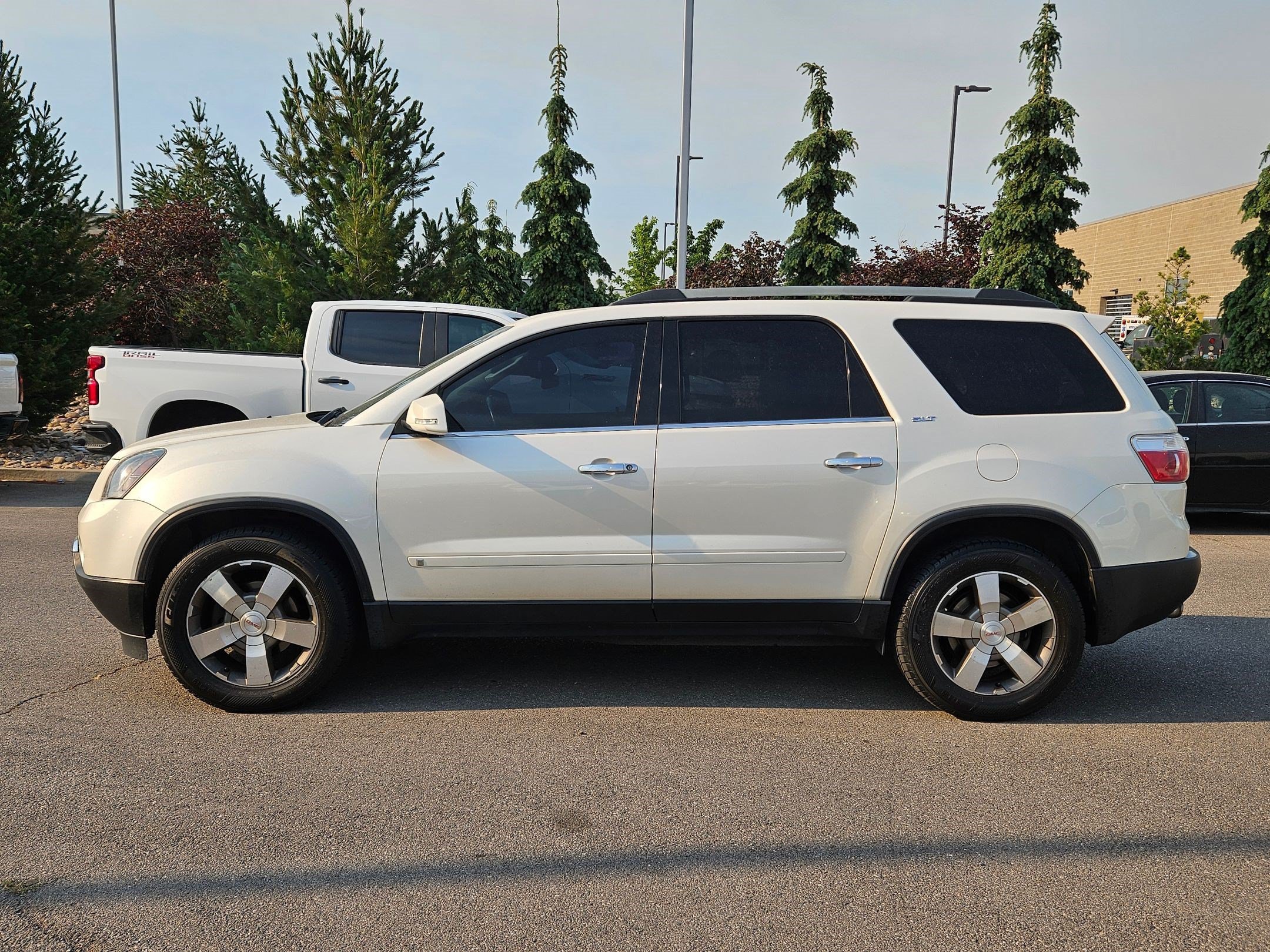 Used 2010 White Diamond Tricoat GMC SLT1 image 7