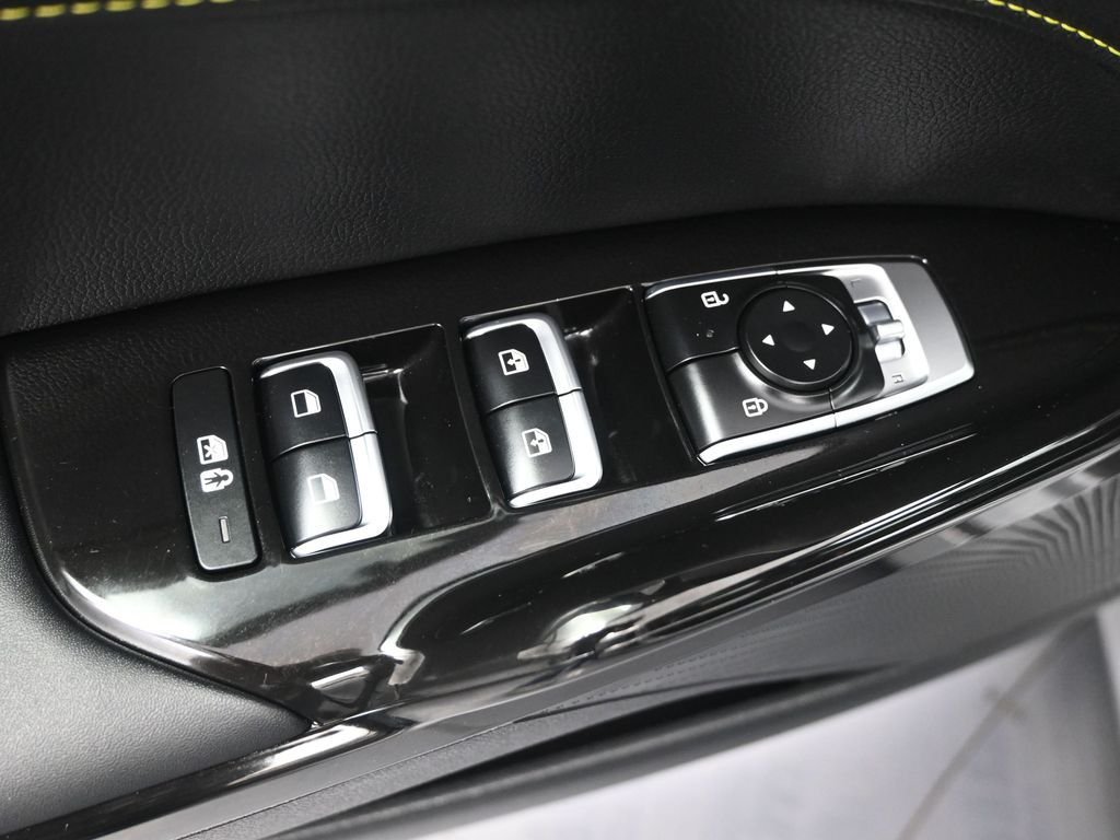 2026 Kia K5 GT - Photo 11