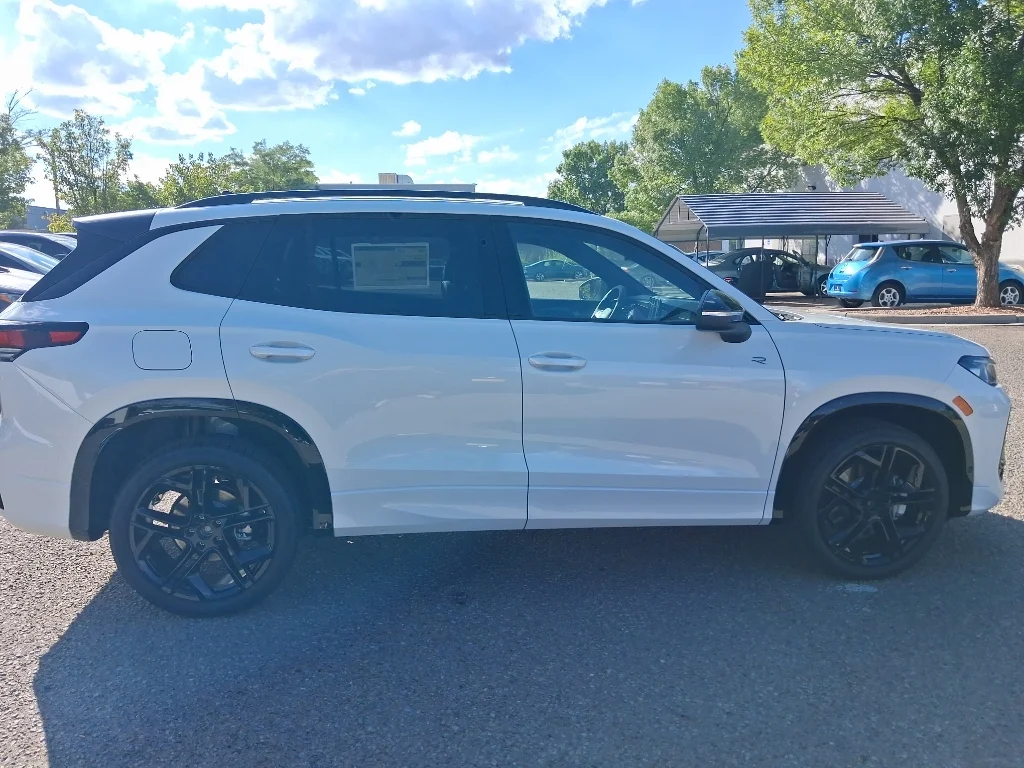 New 2026 Opal White Pearl Volkswagen 2.0T SE R-Line Black image 18