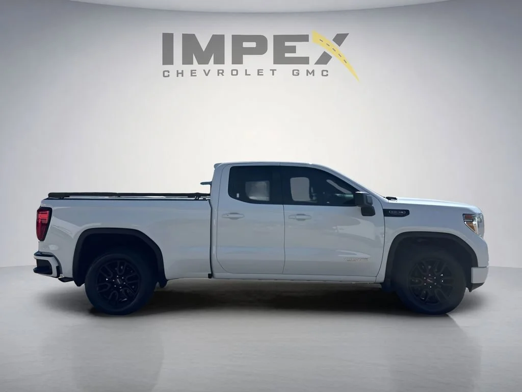 Used 2021 SUMMIT WHITE GMC Elevation image 6