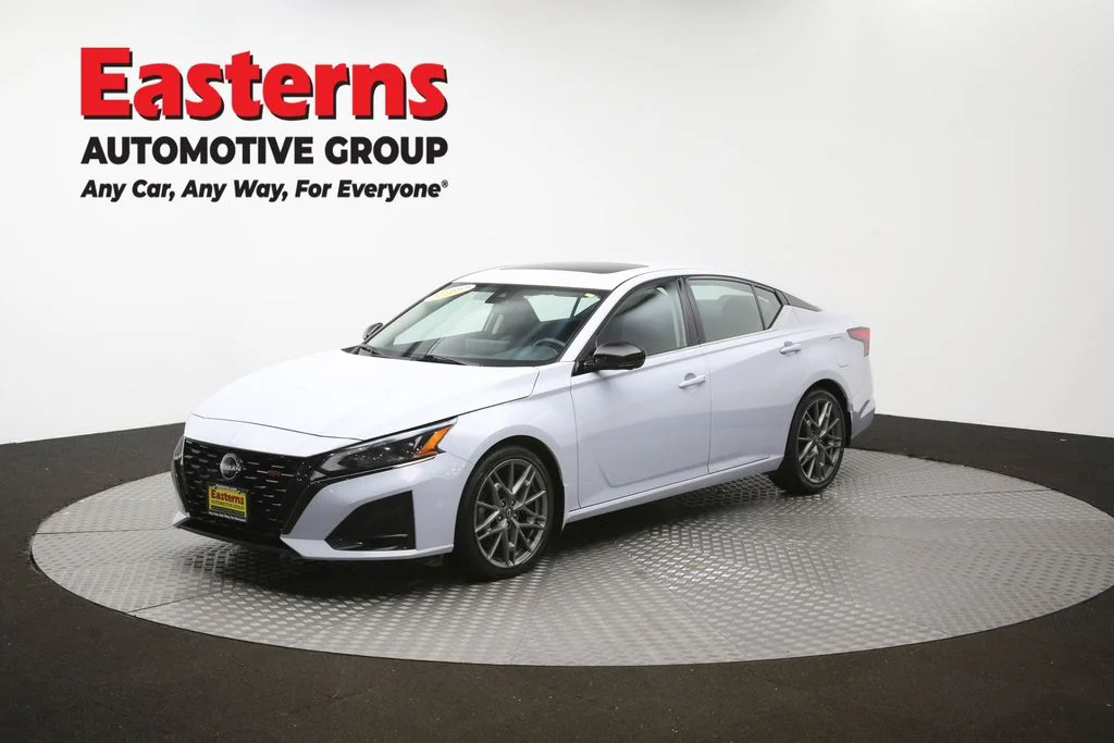 Used 2023 Gray Nissan 2.0 SR image 57