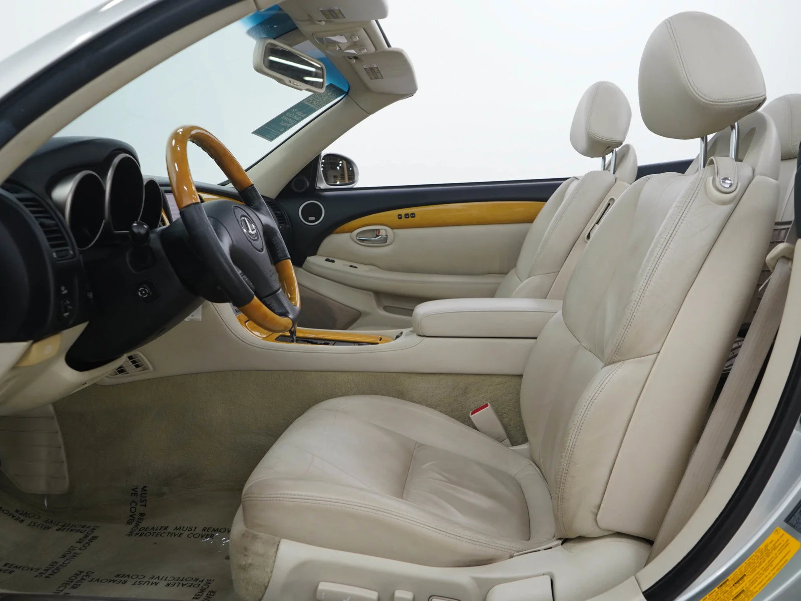 Used 2002 Silver Lexus 430 image 17