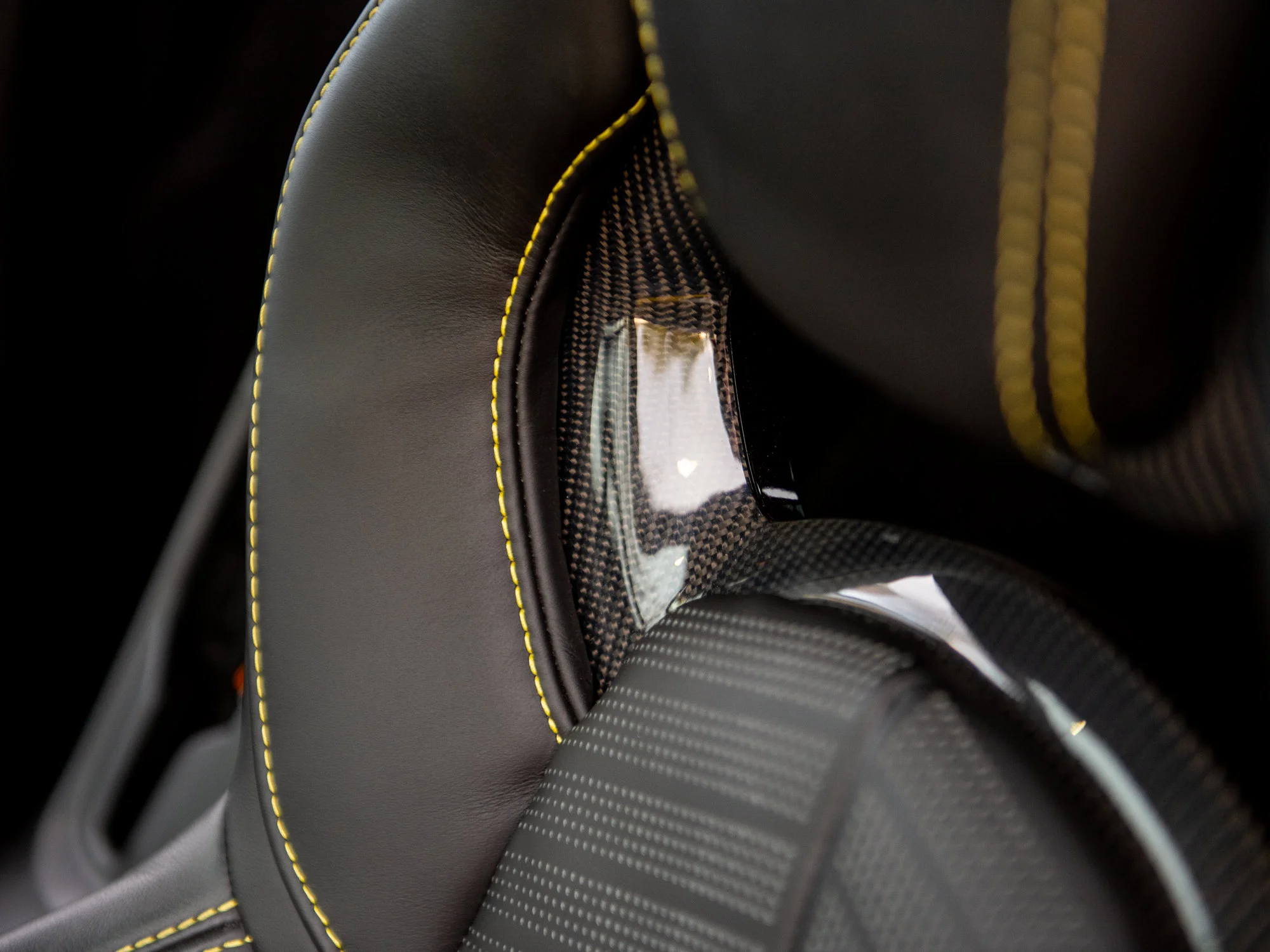 Used 2025 Yellow Chevrolet Z06 3LZ*, 670HP, Front Lift, Carbon Fibre Interior image 20
