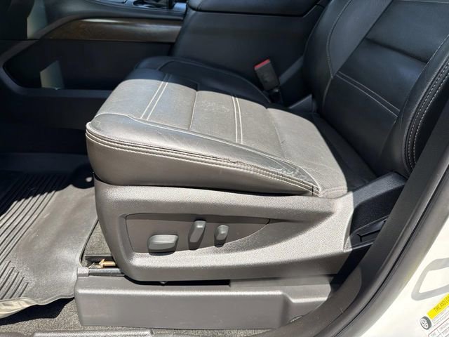 Used 2018 WHITE FROST TRICOAT GMC Denali image 22