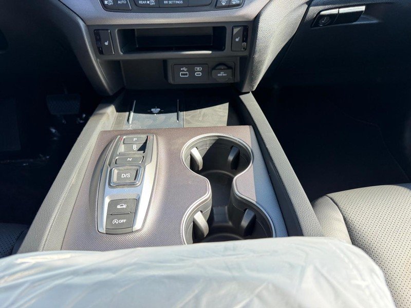New 2026 Platinum White Pearl Honda RTL image 16