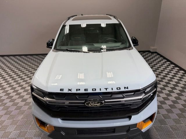 New 2026 Glacier Gray Metallic Tri-Coat Ford Tremor® image 5