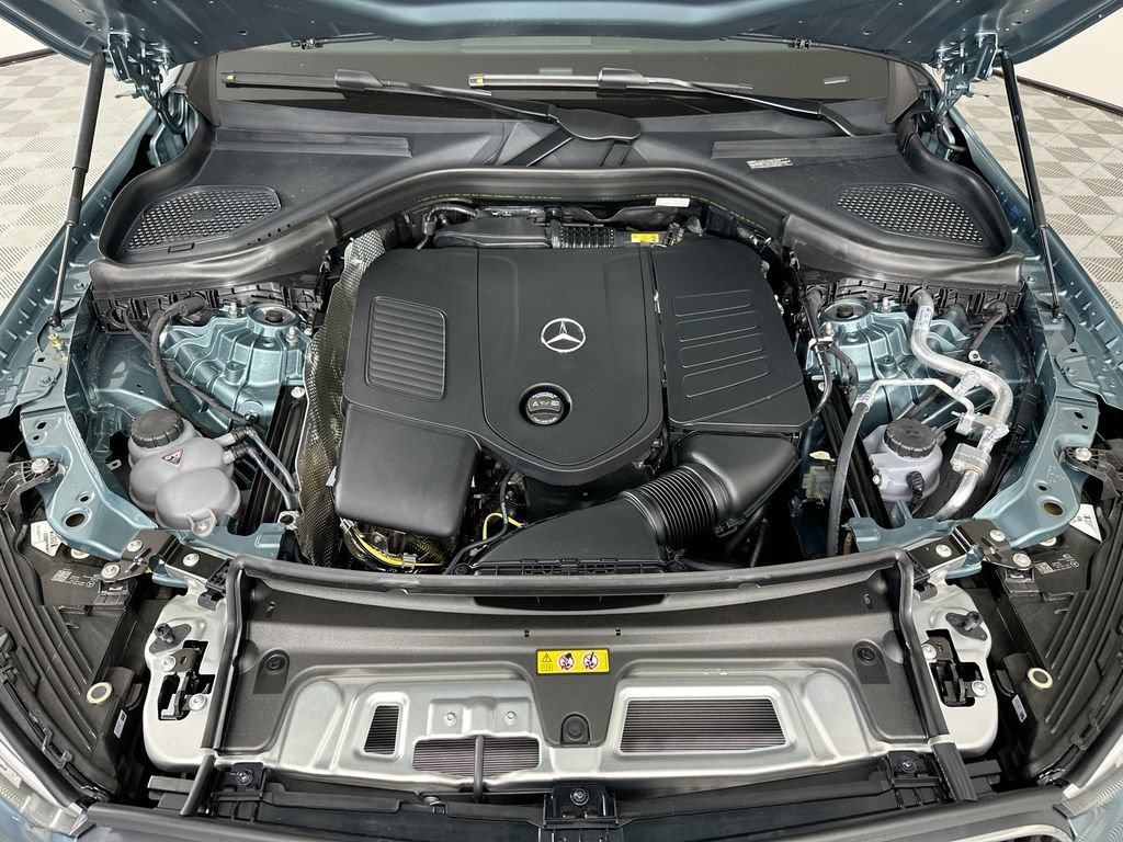 New 2026 Verde Silver Metallic Mercedes-Benz GLC 300 image 64