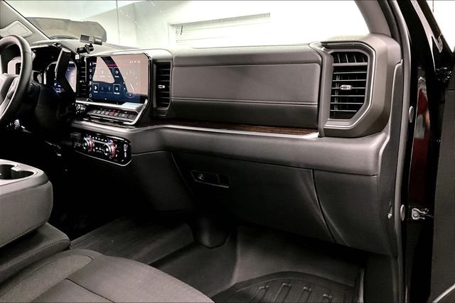 Used 2026 Onyx Black GMC Elevation image 19