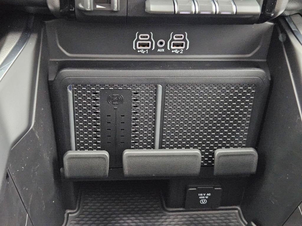 New 2026 Bright White Clear-Coat Exterior Paint RAM Laramie image 31