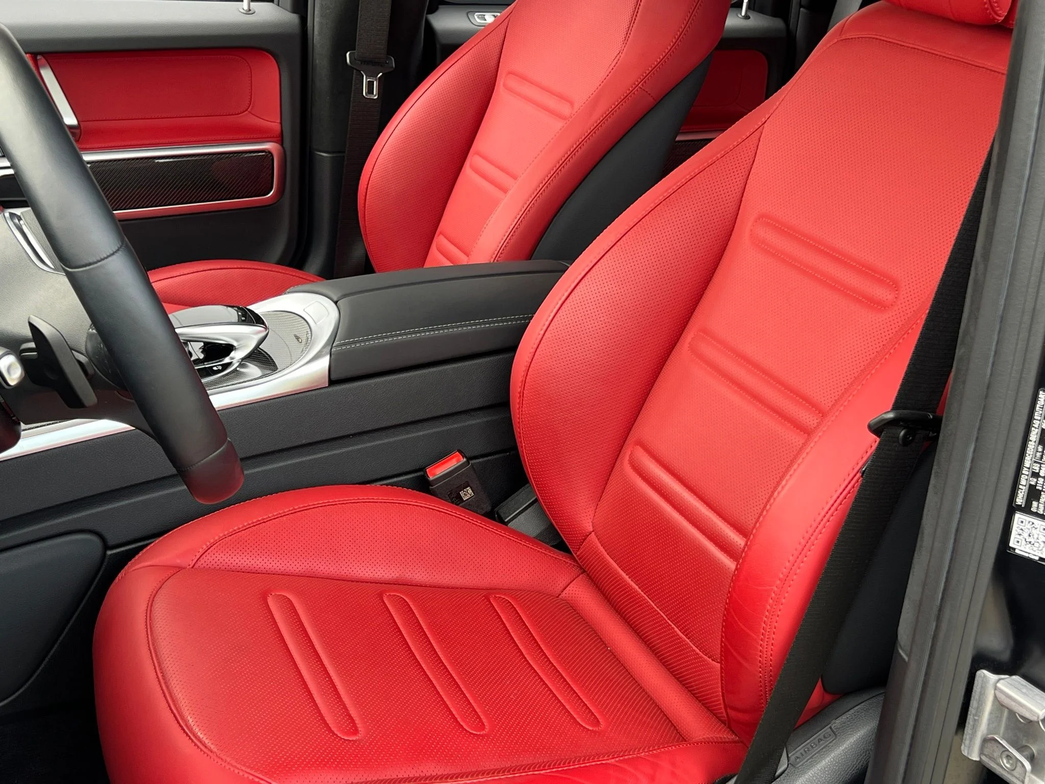 Used 2023  Mercedes-Benz G 550 image 5
