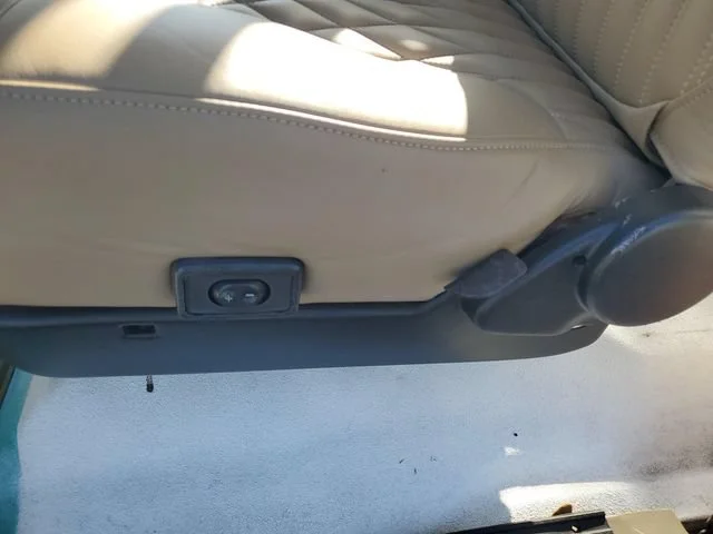 Used 1996 White Ford XLT image 7