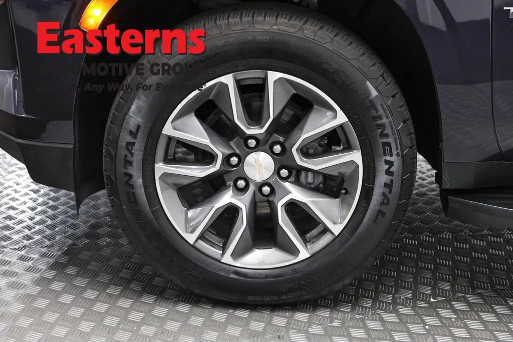 Used 2022 Gray Chevrolet LT image 36