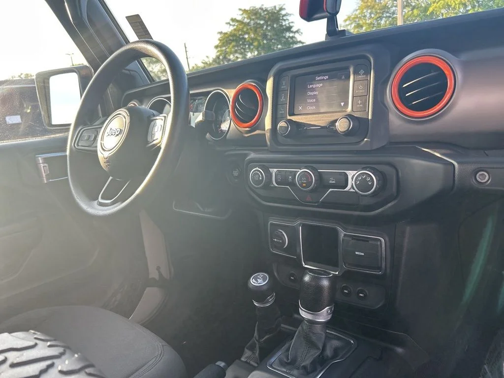 Used 2020 Beige Jeep Sport image 25