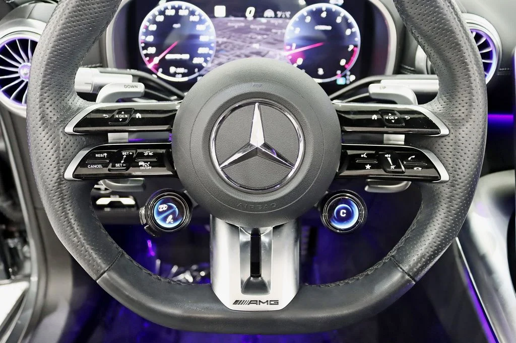 Used 2023 Gray Mercedes-Benz SL 63 AMG® image 18