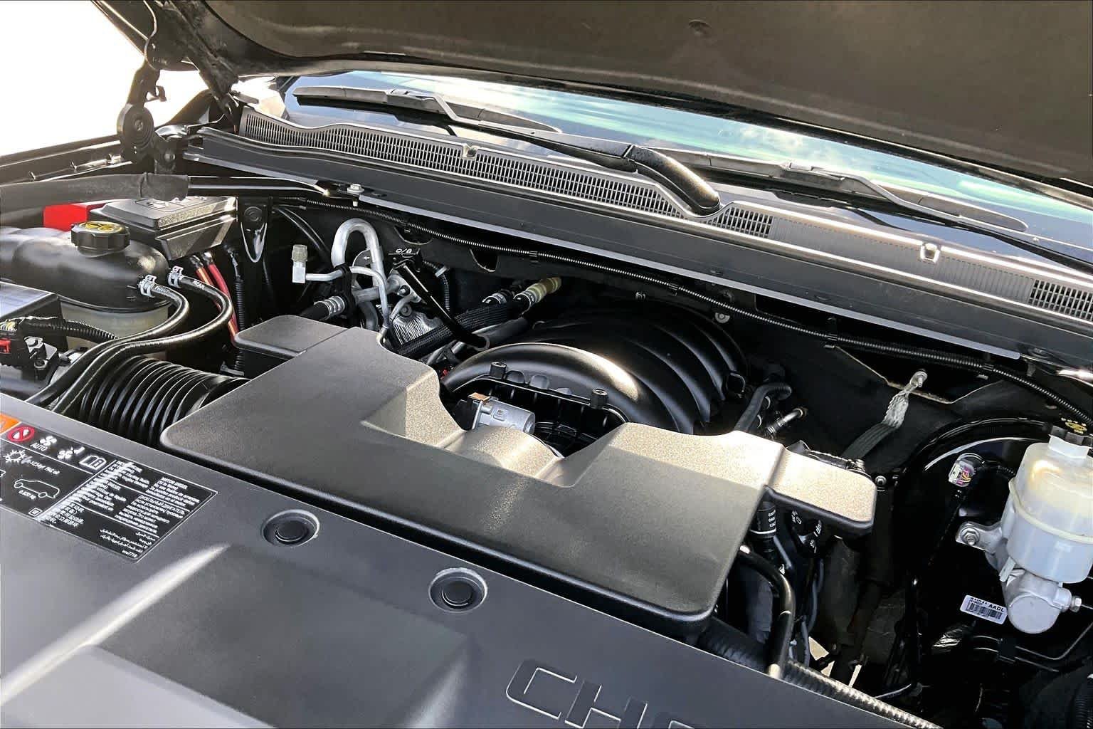 Used 2019 Black Chevrolet Premier image 31