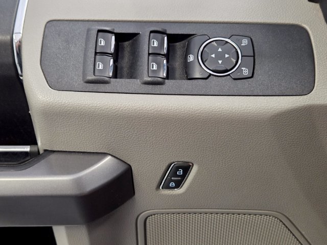 Used 2019 White Ford XLT image 30