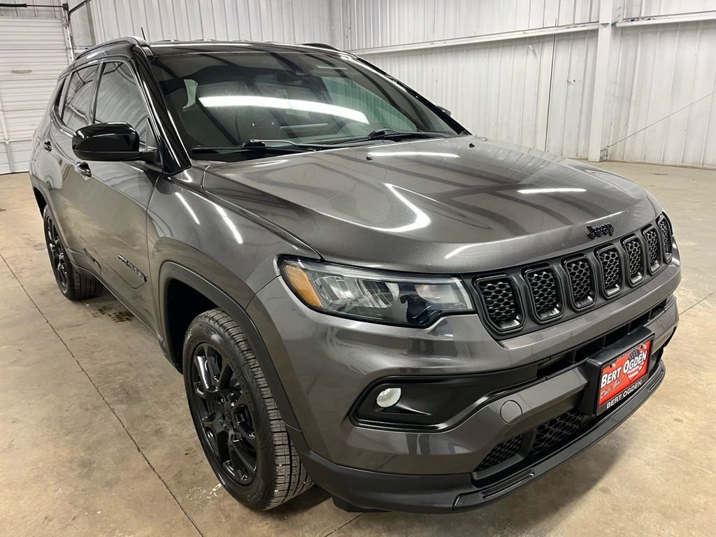 2023 Jeep Compass Altitude